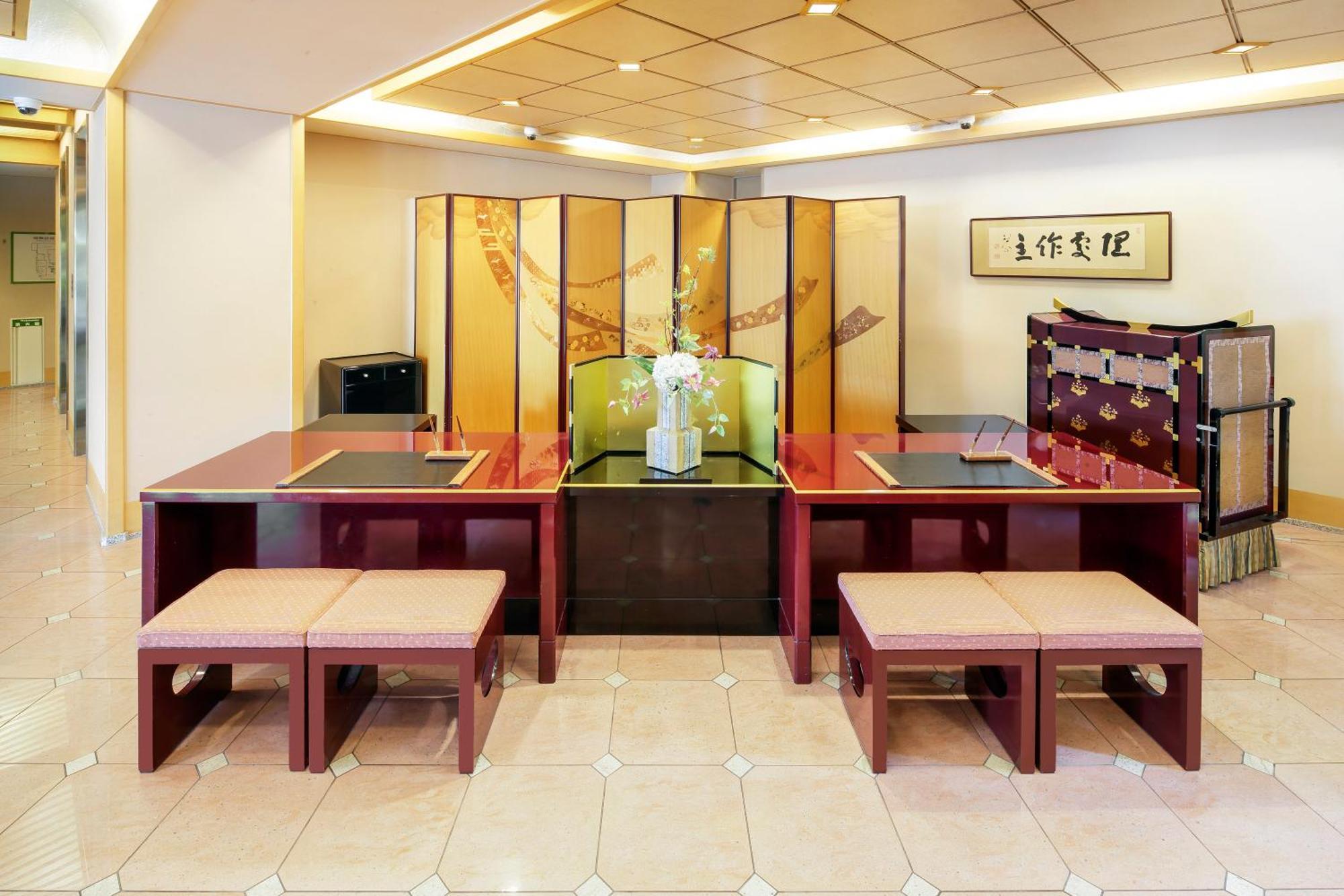 Hotel Sun Members Saga
